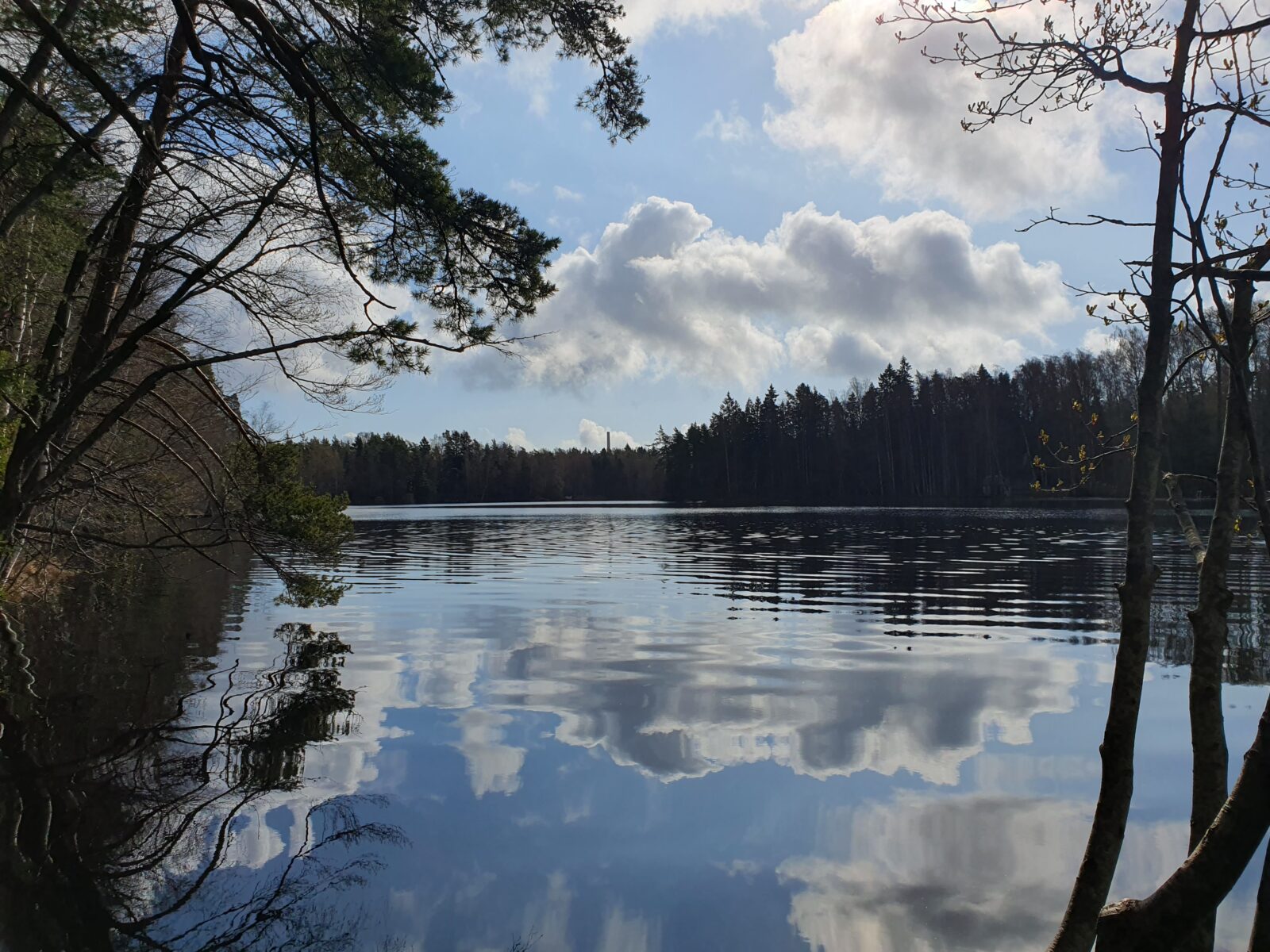 Huhtikuu